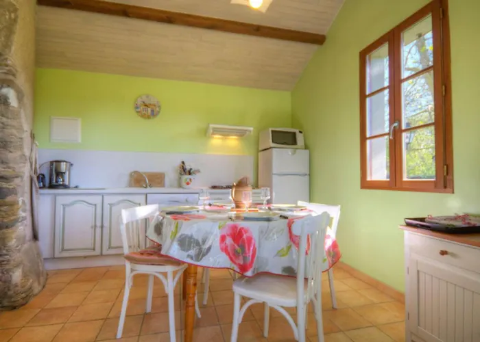 Pornic-le Clion Sur Mer, 3 Pièces, 4 Personnes - Fr-1-306-872 *